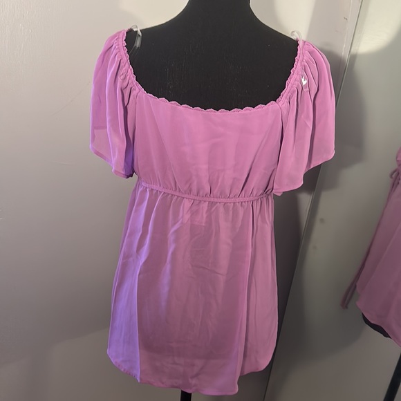 Wild fable blouse- small - Picture 2 of 4